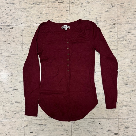 Abercrombie & Fitch Tops - Abercrombie& Fitch Burgundy long sleeve top